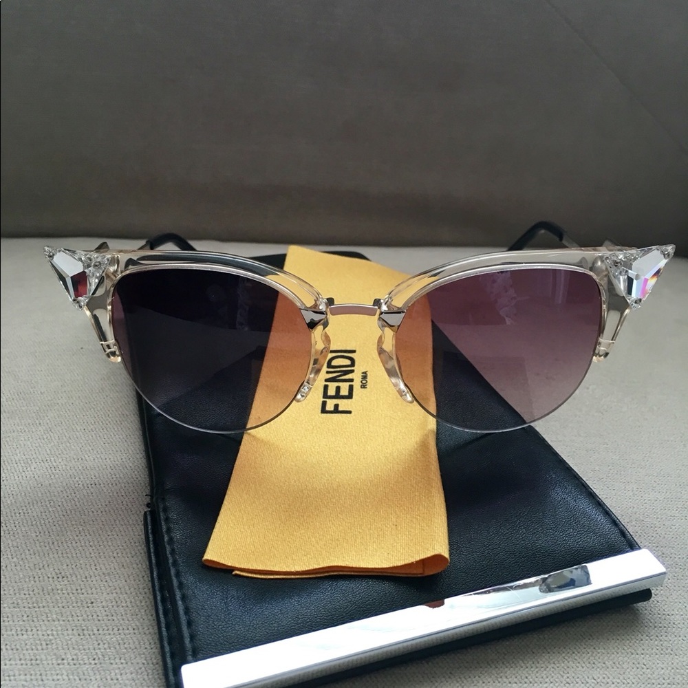Fendi Sunglasses😎😎